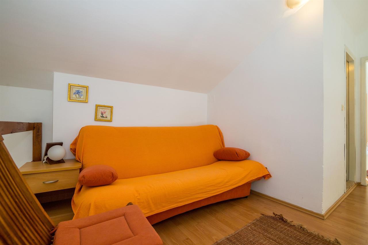 Apartments Antonija Дрвеник Екстериор снимка
